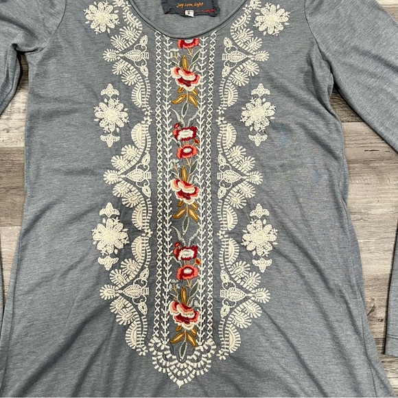 JOHNNY WAS Embroidered Tunic Size Small Long Sleeve Step Hem - Picture 2 of 10